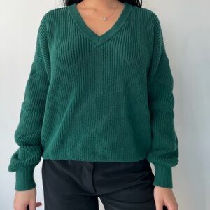 TNA Aritzia Forest Green V-Neck Chunky Ribbed Knit Jumper